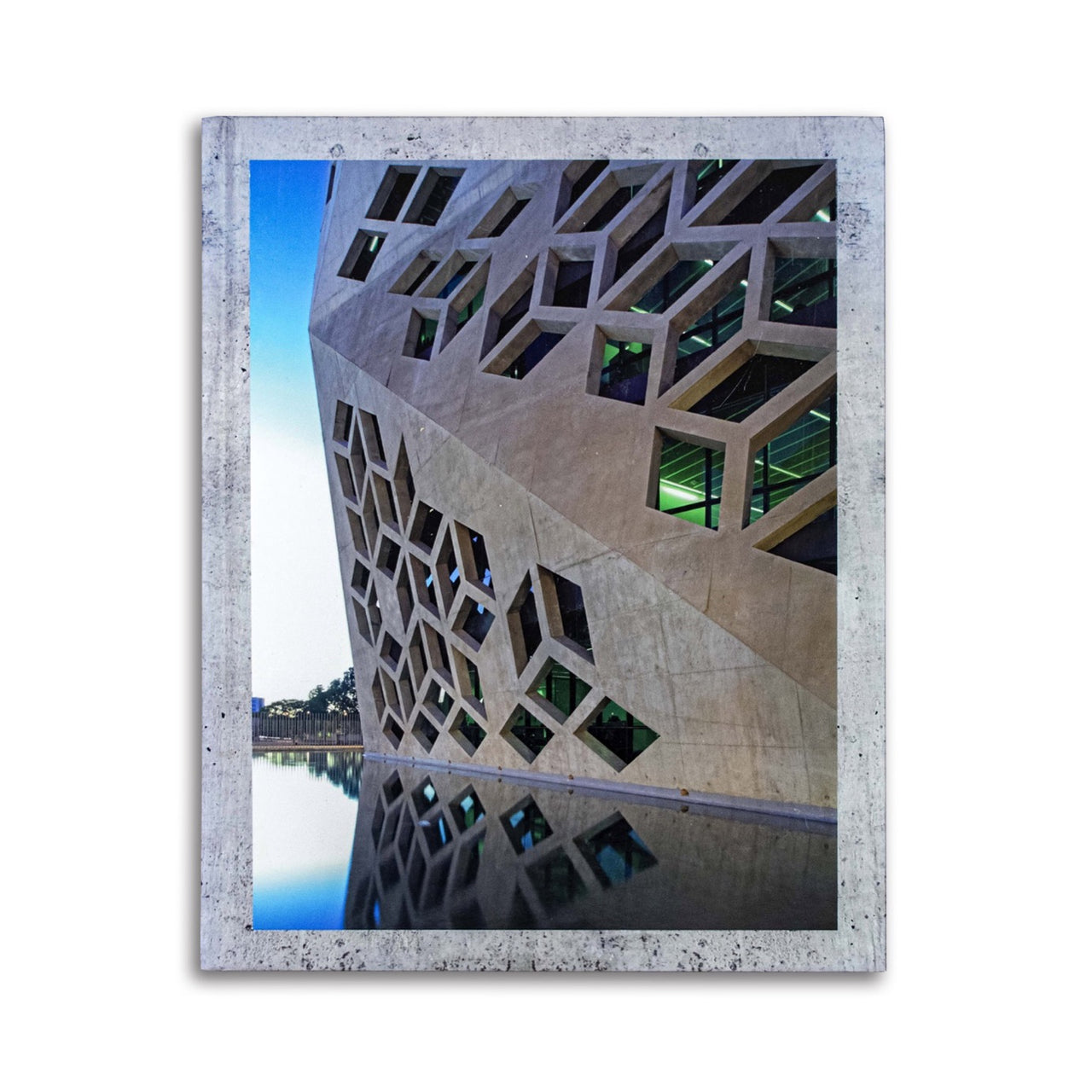 100 Contemporary Concrete Buildings (2)